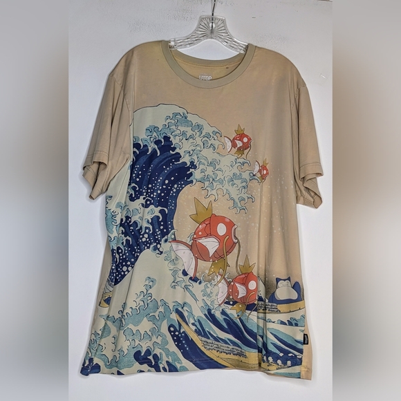 UNIQLO Magikarp Pokemon Shirt 2019 RARE - Picture 1 of 4